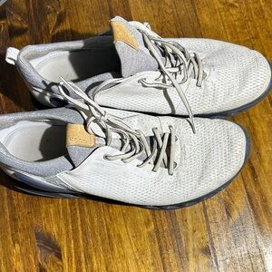 Ecco Men's Gray and Tan Casual Sneakers